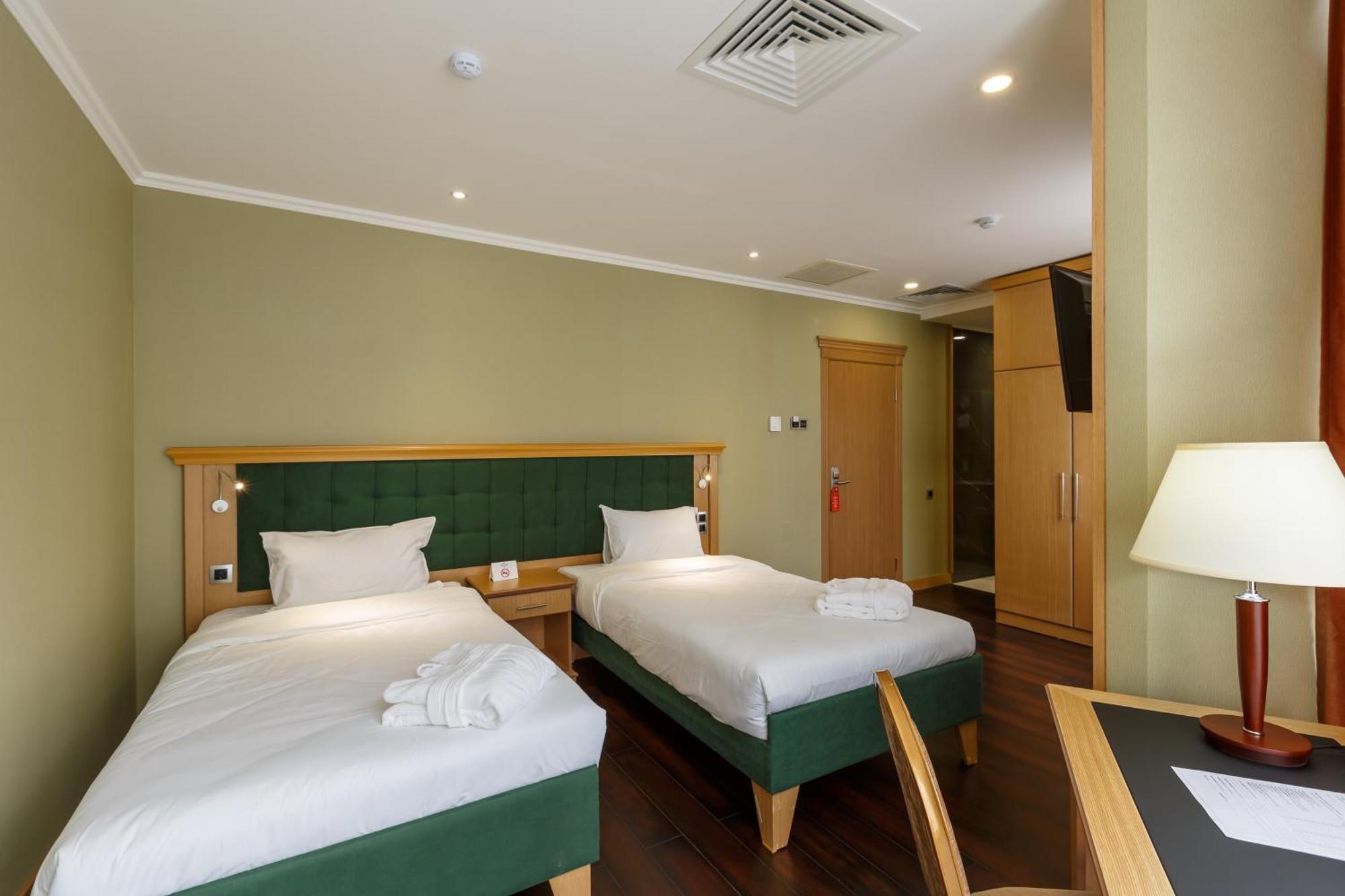 Shera Park Boutique Hotel Алматы Экстерьер фото